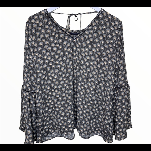 ANN TAYLOR LOFT Boho Peacock Feather Print Blouse With Bell Sleeves Grey Large - Picture 6 of 10